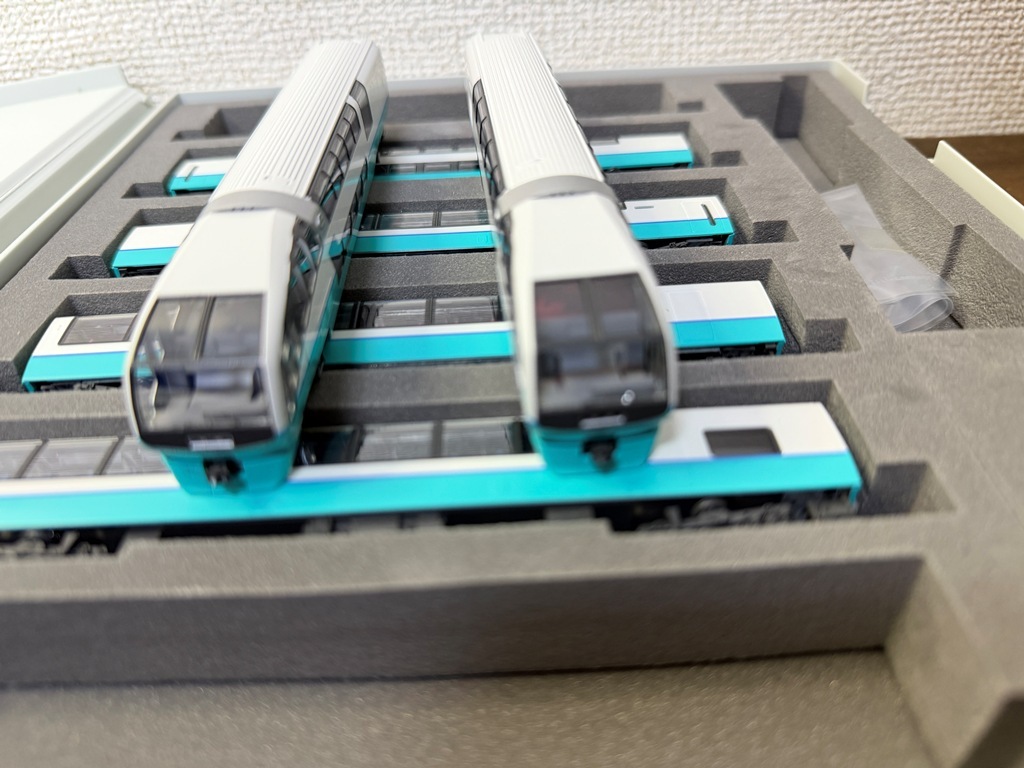 TOMIX 98688 JR 251系特急電車(スーパービュー踊り子・2次車・新塗装) 基本セット 室内灯付き_画像5