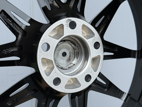 在庫限り RAV4 18インチ 新品 タイヤホイール4本セット 225/60R18【X.G.GZ.アドベンチャー.オフロードパッケージ.PHV 等】_画像8