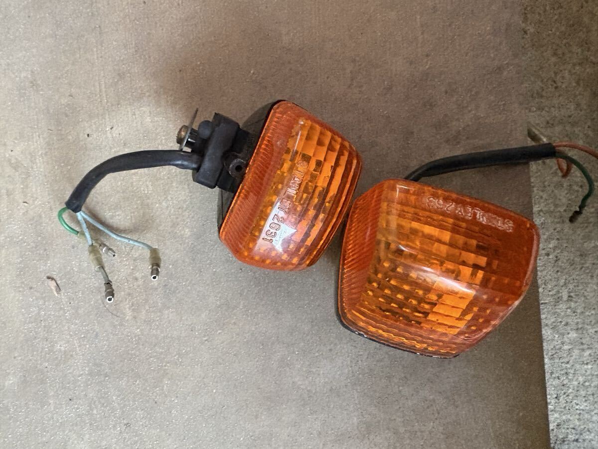 ホンダ cbr mc22 純正フロントウィンカー 左右 used_画像1