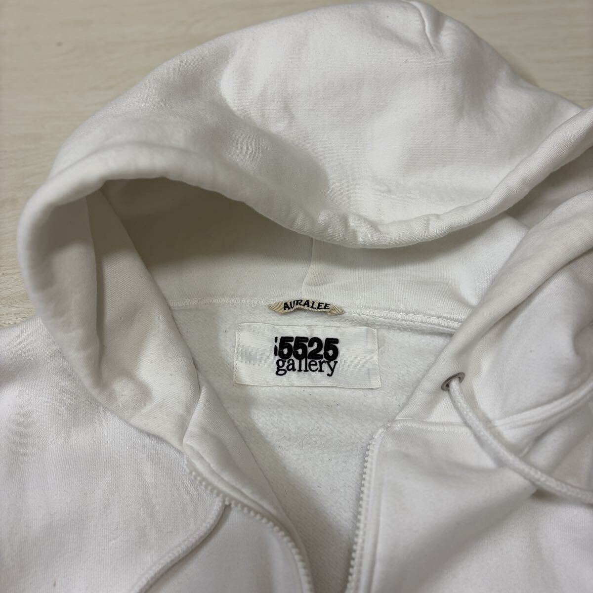 AURALEE 5525gallery ホワイト ジップアップパーカー パーカー フーディー_画像3