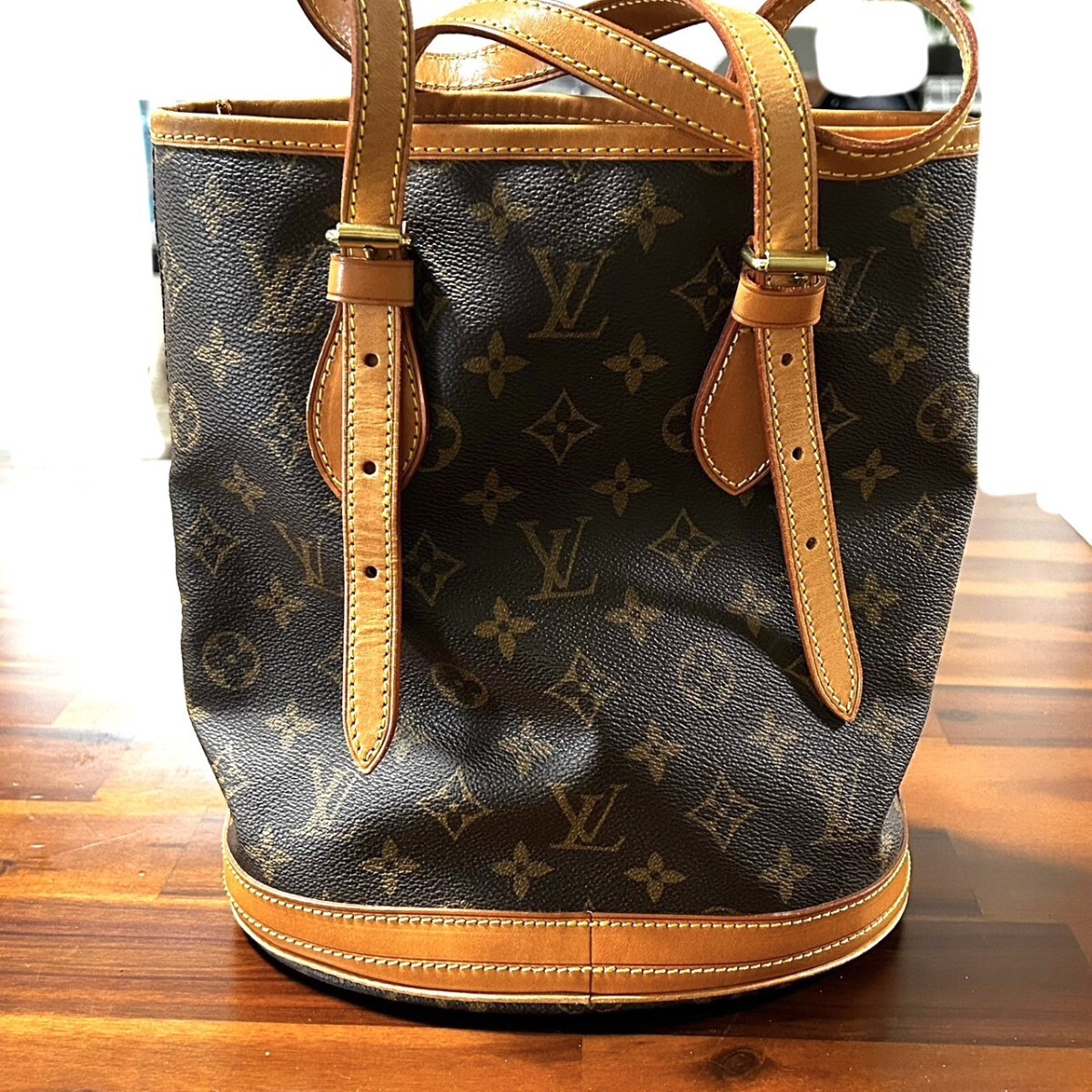 外観美品 LOUIS VUITTON ルイヴィトン モノグラム ショルダーバッグ バケット PM ポーチ付属 プチバケット_画像6