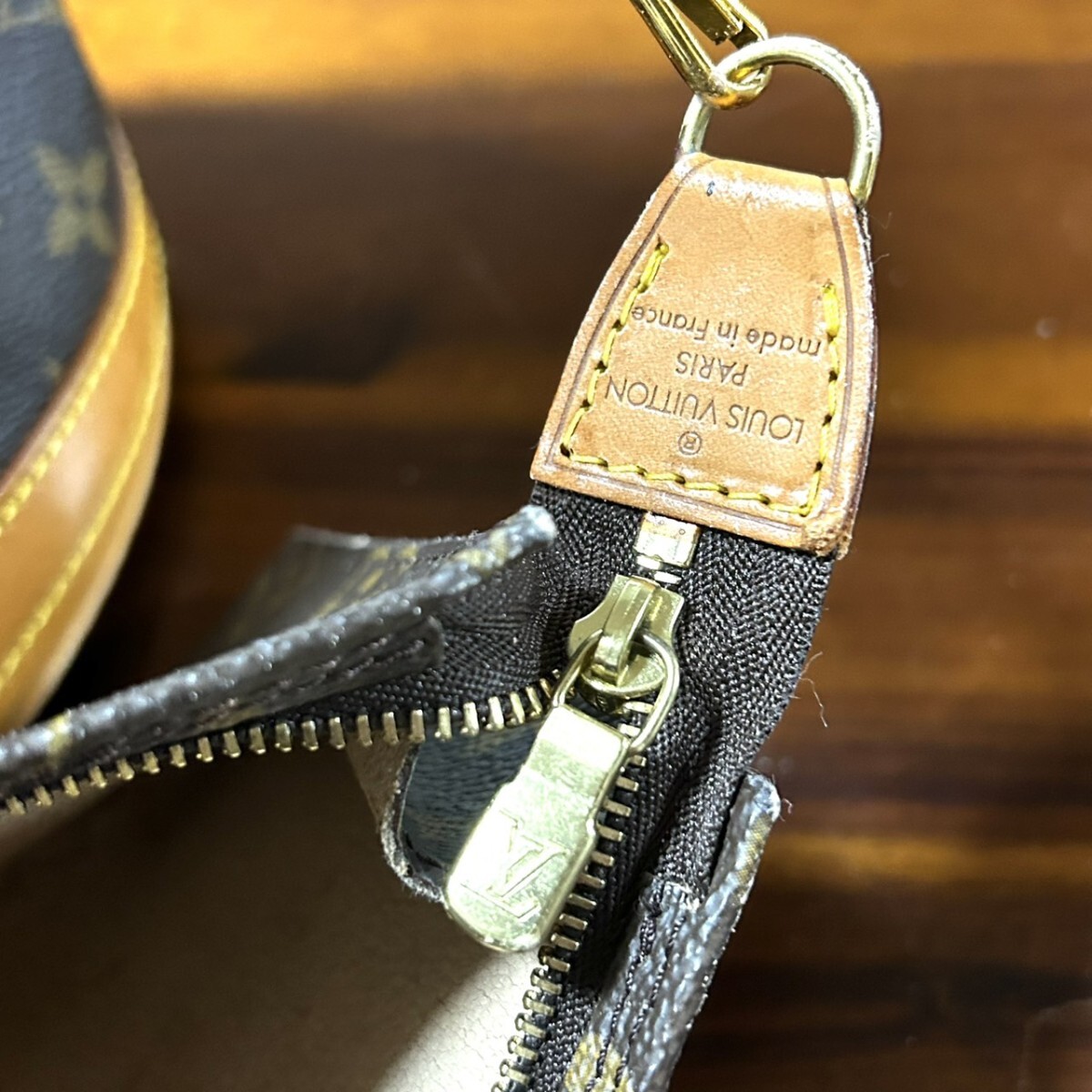 外観美品 LOUIS VUITTON ルイヴィトン モノグラム ショルダーバッグ バケット PM ポーチ付属 プチバケット_画像9