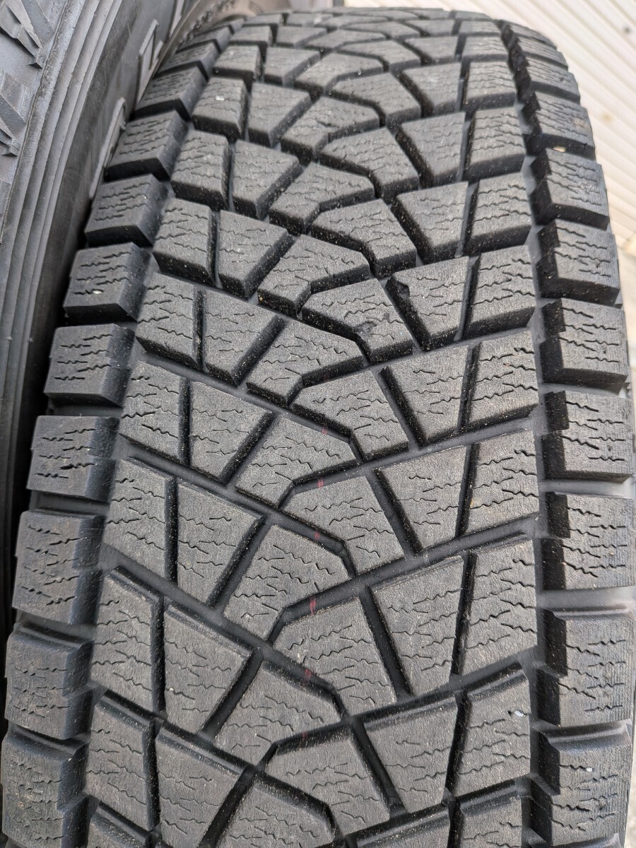 ブリザックDM-Z3スタッドレスタイヤ215/80/16 2020年中古品 引き取り限定_画像5
