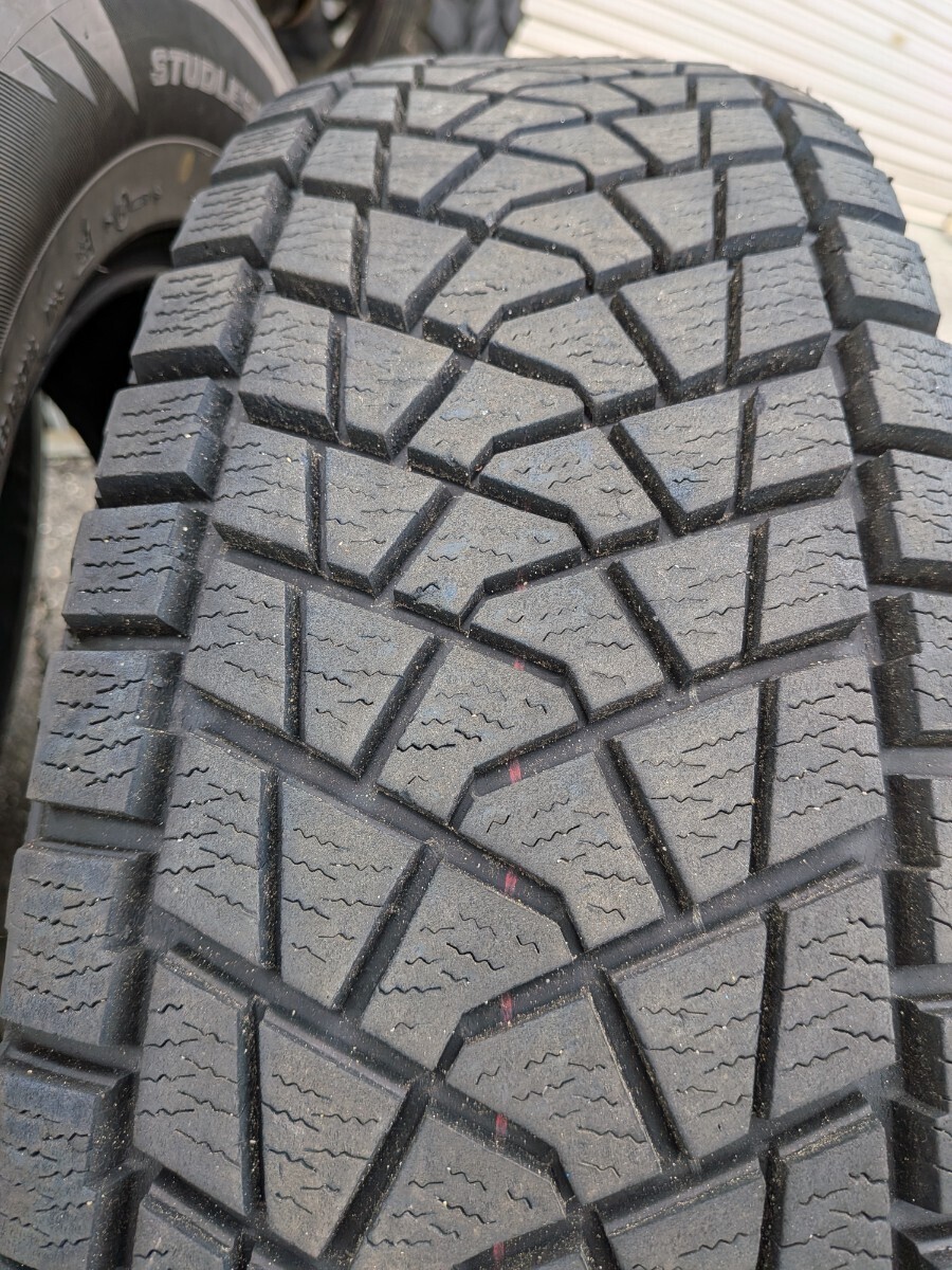 ブリザックDM-Z3スタッドレスタイヤ215/80/16 2020年中古品 引き取り限定_画像6