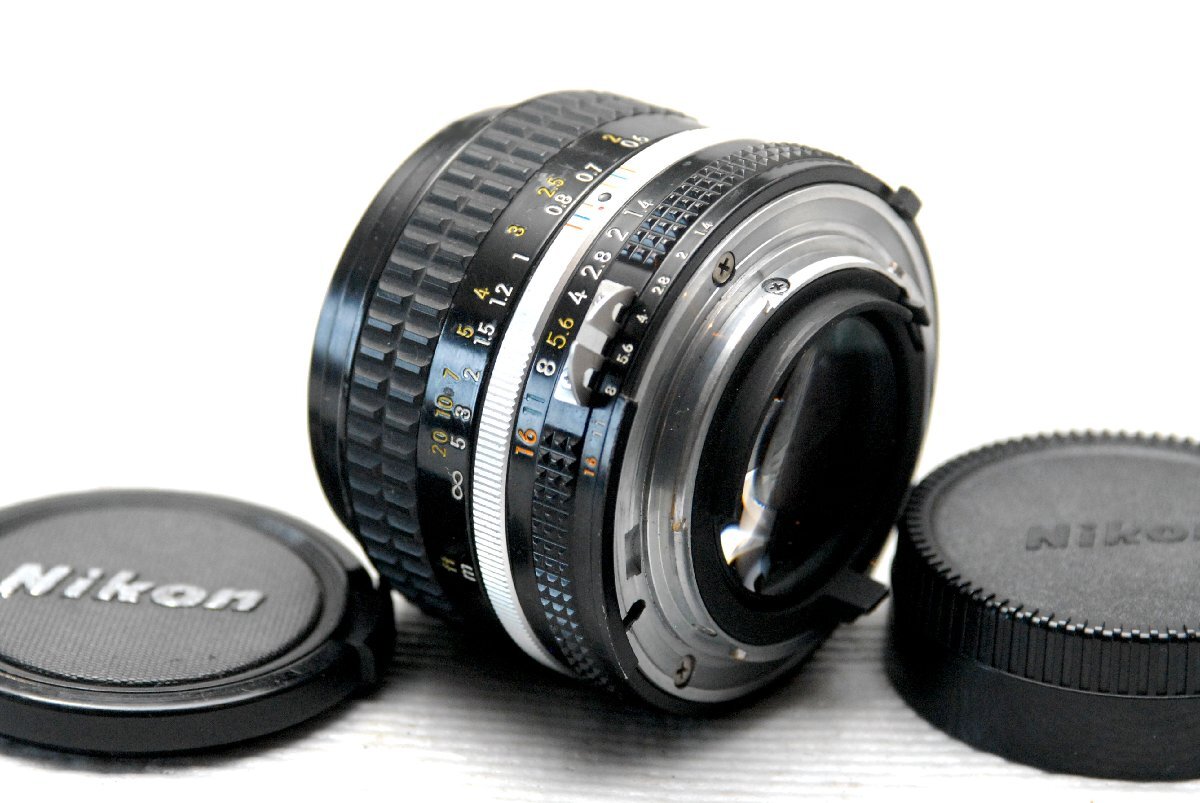 Nikon ニコン 純正 NIKKOR 50mm MF 高級単焦点レンズ 1:1.4 (Ai) 希少な作動品_画像2