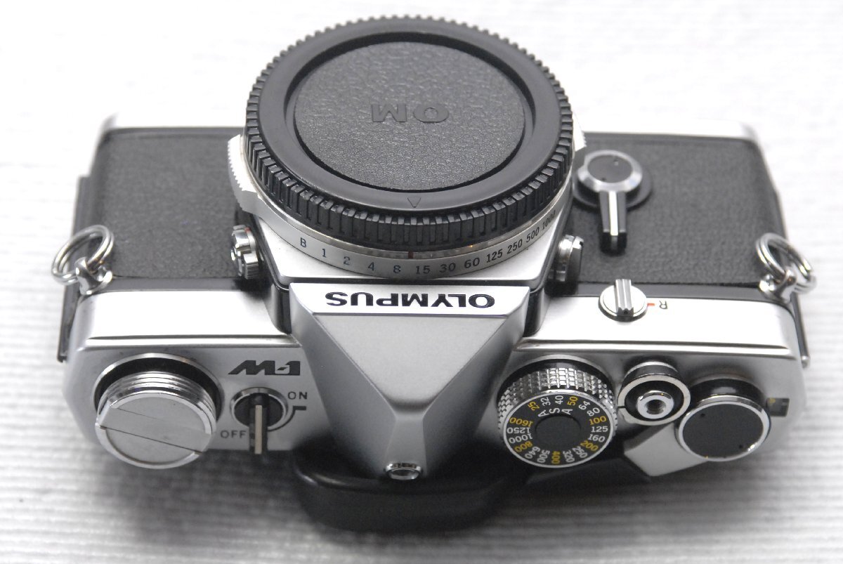 (本物)OLYMPUS オリンパス 希少な高級一眼レフカメラ M-1ボディ 綺麗な作動品(腐食なし)_画像4