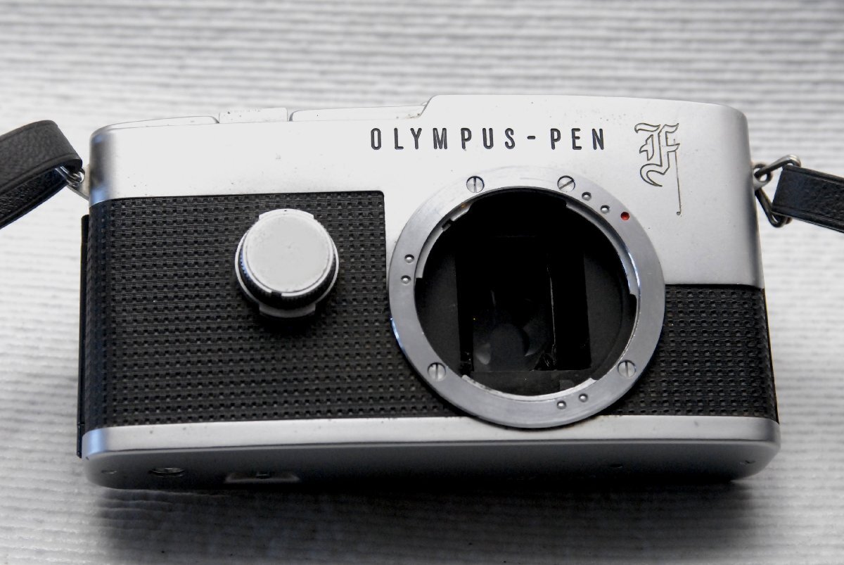 OLYMPUS オリンパス 人気のハーフサイズ 高級一眼レフカメラ PEN-F 希少な作動品_画像2