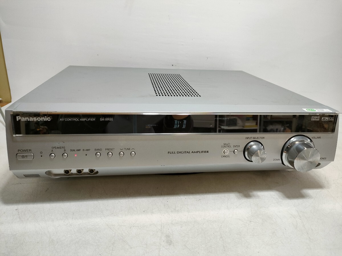 【送料無料】管理0914 Panasonic パナソニック SA-XR55 7.1chデジタルAVコントロールアンプ 05年製 汚れあり 動作確認済み 現状品_画像1
