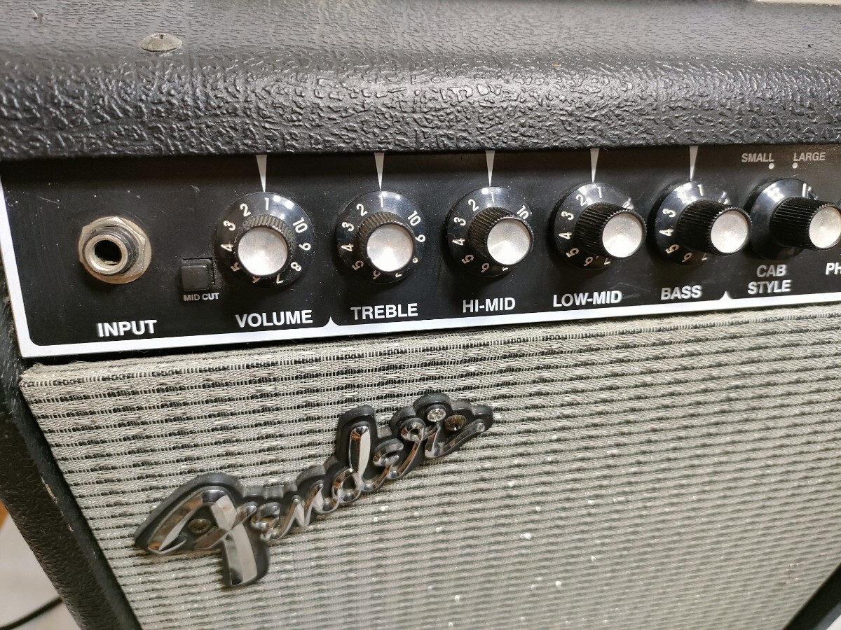 【送料無料】管理0934 Fender フェンダー Bassman Classic BMC-20CE ベースアンプ コンボアンプ 音響 ギター器材 動作確認済み 現状品_画像5