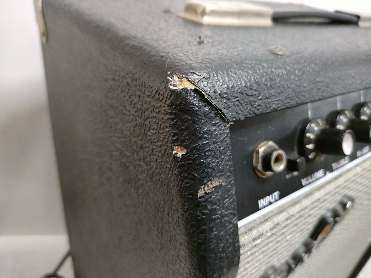 【送料無料】管理0934 Fender フェンダー Bassman Classic BMC-20CE ベースアンプ コンボアンプ 音響 ギター器材 動作確認済み 現状品_画像7