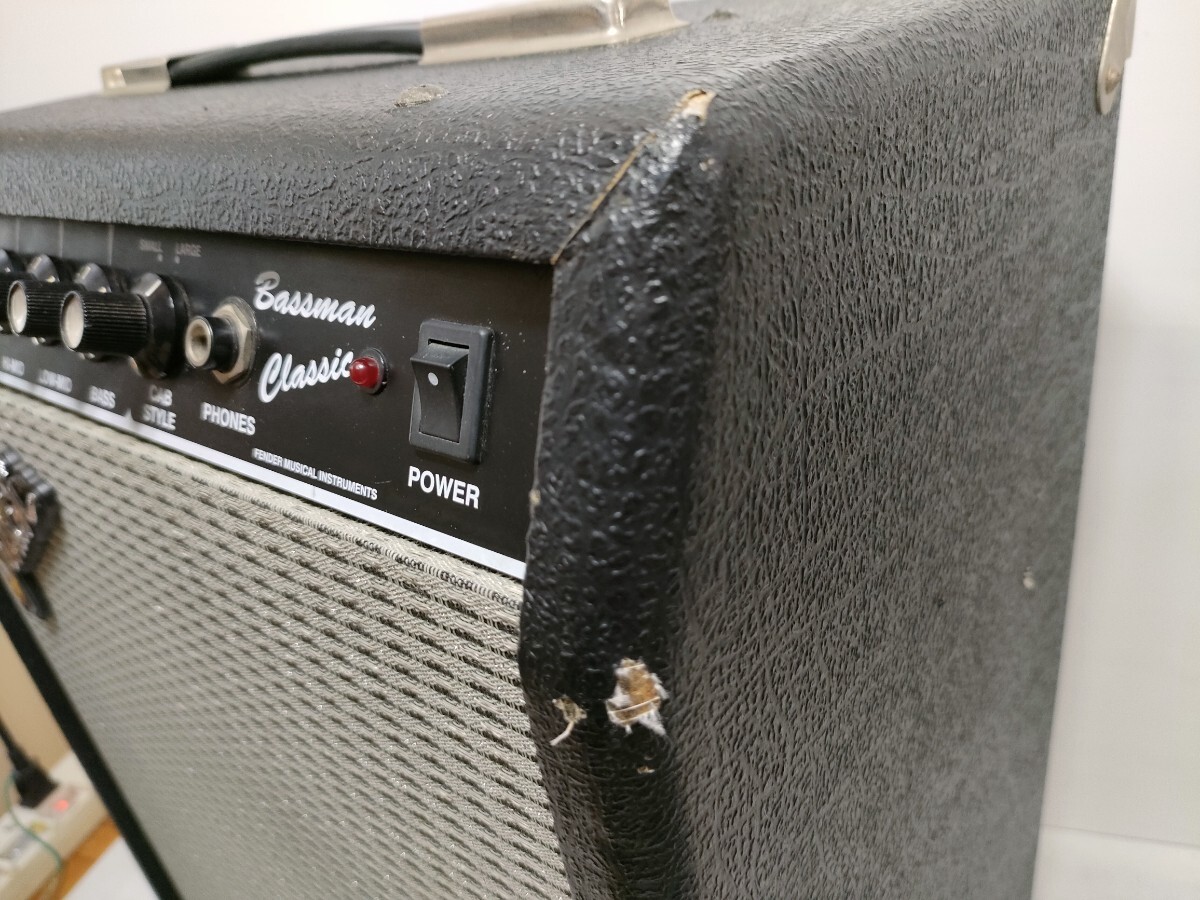 【送料無料】管理0934 Fender フェンダー Bassman Classic BMC-20CE ベースアンプ コンボアンプ 音響 ギター器材 動作確認済み 現状品_画像8