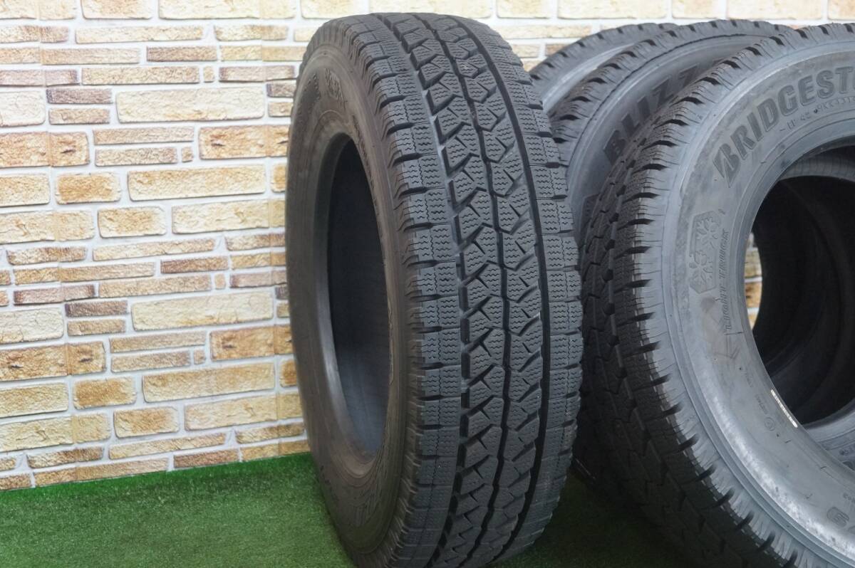 美品★BRIDGESTONE Blizzak W979 195/70R15.5 バリ山! 冬用タイヤ 6本セット_画像8