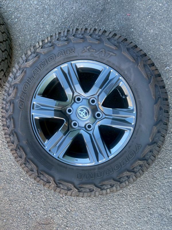 Toyota Hilux GUN125 Z оригинальные колеса . шина 4 шт. комплект *17×7.5J +30 139.7 6H Yokohama Geolandar 265/65R17 YHHLX-275