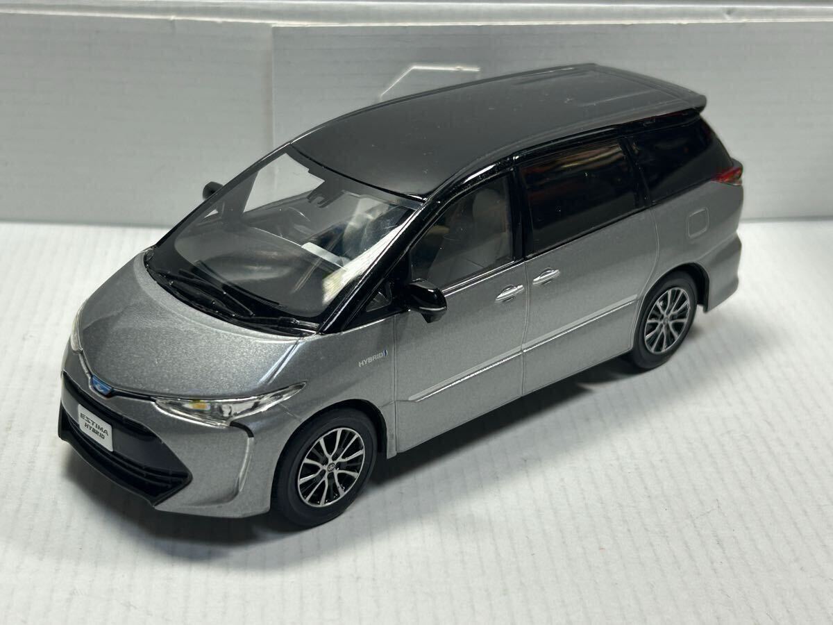 1/30 トヨタ 新型エスティマ ハイブリッド ESTIMA 非売品 カラーサンプル ミニカー アイスチタニウムマイカメタリック×ブラック_画像1