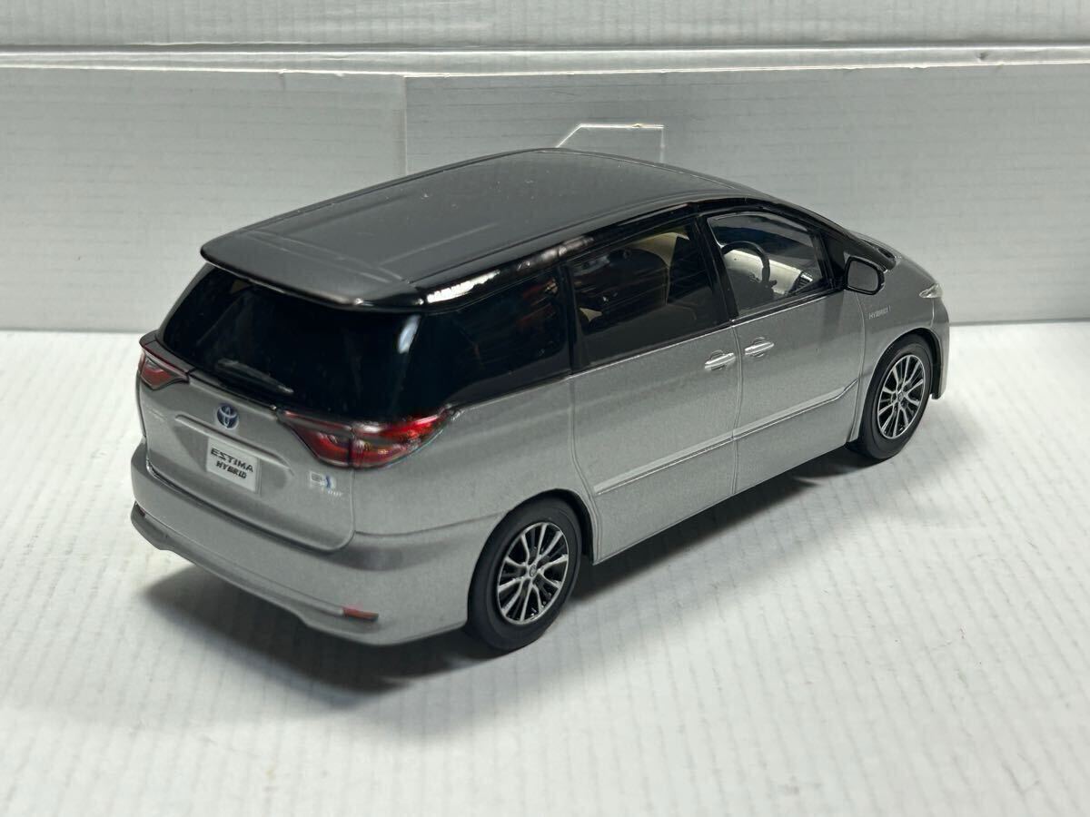 1/30 トヨタ 新型エスティマ ハイブリッド ESTIMA 非売品 カラーサンプル ミニカー アイスチタニウムマイカメタリック×ブラック_画像2