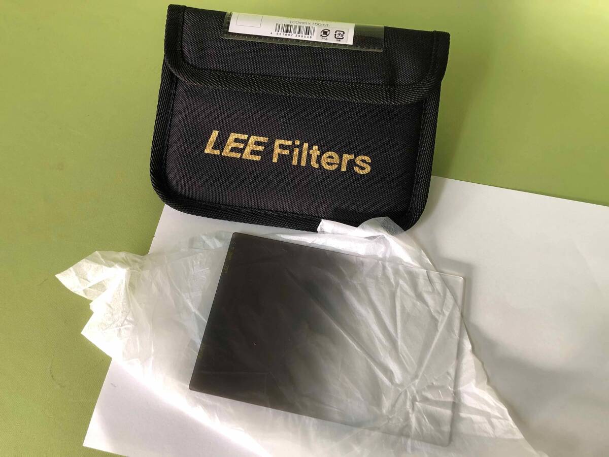 LEE １０cmX15cm ハーフND グラデーション フィルター ０.６ ソフト ケース付き 大変きれい_画像2