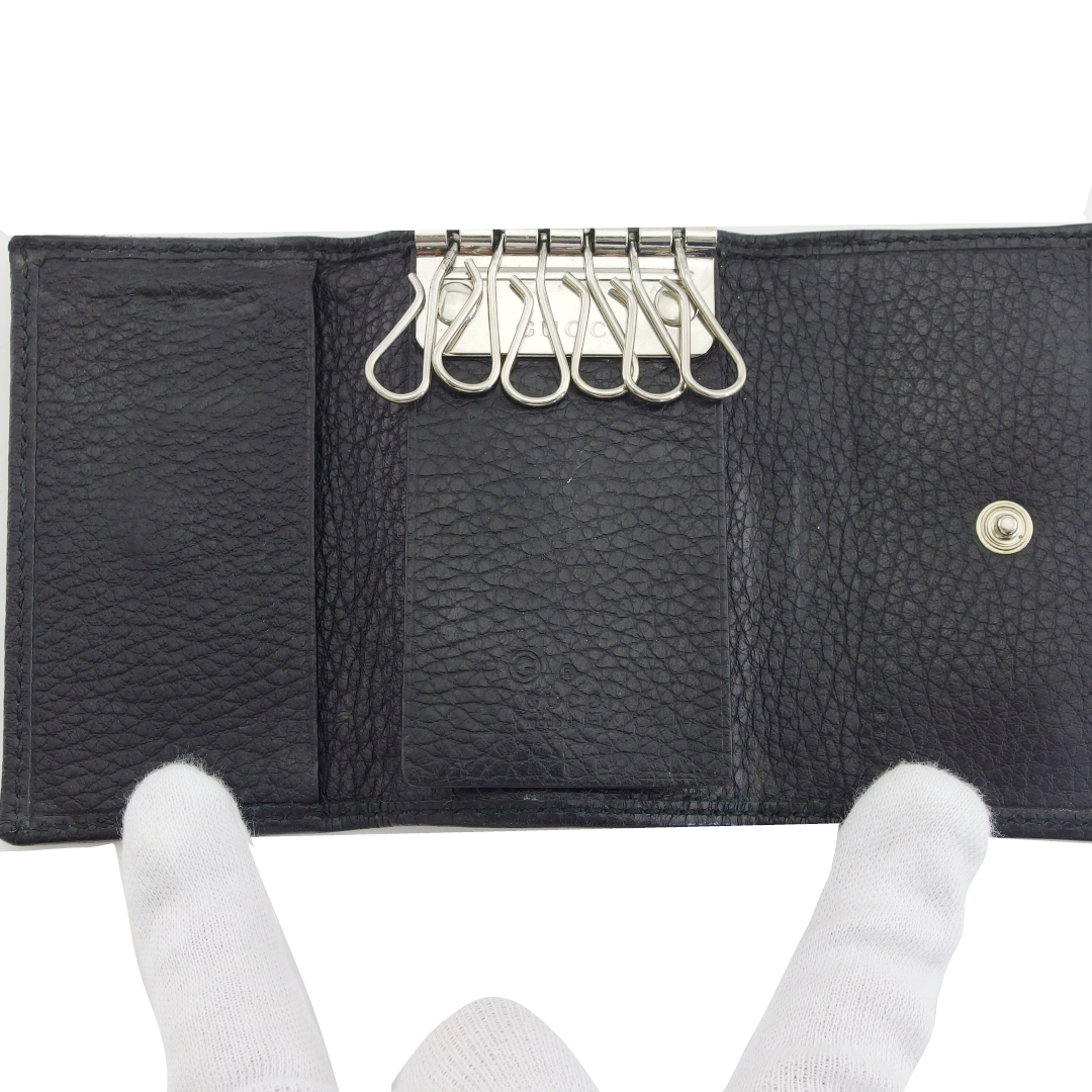 [30%OFF купон ] Gucci GUCCI чехол для ключей Logo plate черный женский б/у 