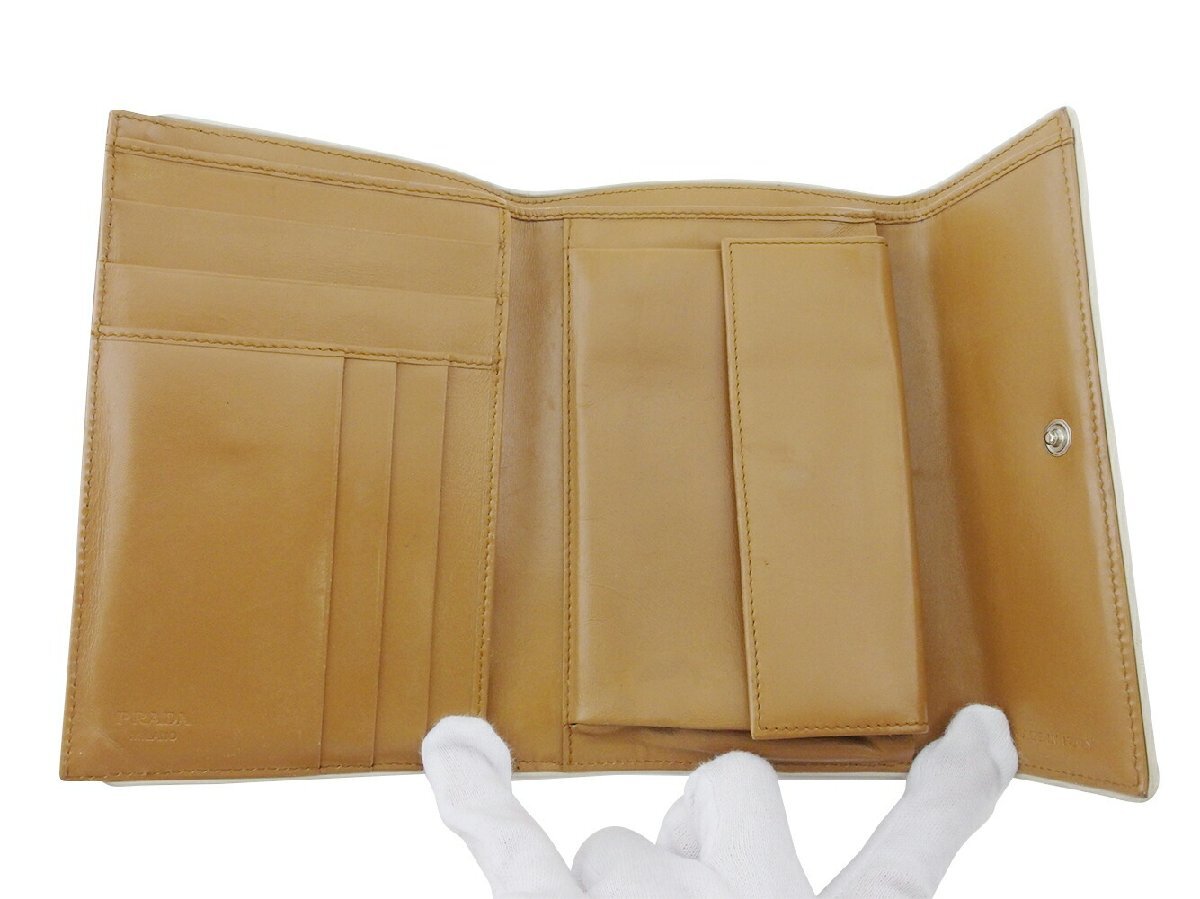 【30%OFFクーポン】プラダ PRADA 三つ折り財布 ロゴ ブラウン ホワイト 白 レディース 中古_画像4