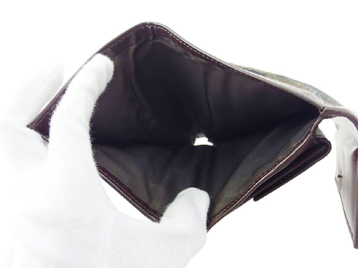 【ブラックフライデー30%OFFクーポン】フェンディ FENDI 三つ折り財布 ズッカ ベージュ ブラック ブラウン レディース 中古_画像5