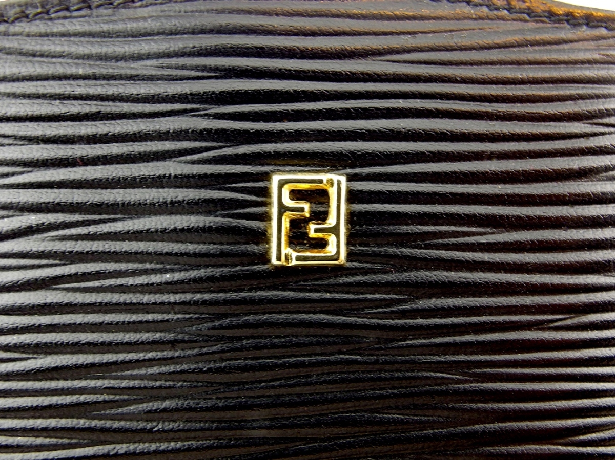 【ブラックフライデー30%OFFクーポン】フェンディ FENDI メガネケース FFマーク ブラック ゴールド レディース 中古_画像6