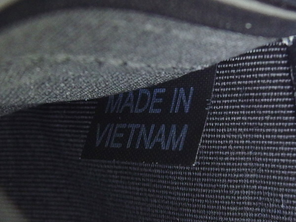 【10%OFFクーポン】ランバン LANVIN 二つ折り財布 クウルールドヴァン ネイビー×ブラック レディース 中古_画像10