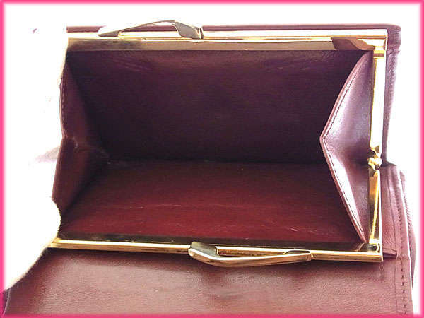 【30%OFFクーポン】カルティエ 三つ折り財布 がま口 レディース 角プレート付き マストライン ボルドー×ゴールド 中古_画像7