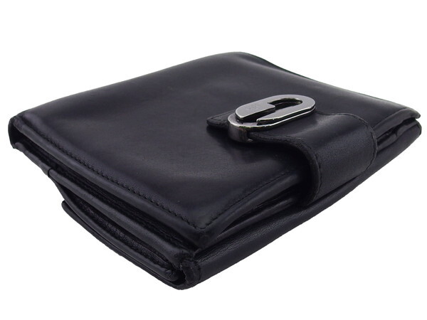 【ブラックフライデー30%OFFクーポン】グッチ GUCCI 三つ折り財布 ブラック×真鍮シルバー レディース 中古_画像3