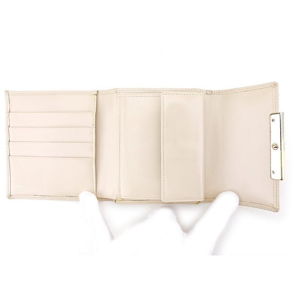 【30%OFFクーポン】カルティエ CARTIER 三つ折り財布 ラブコレクション ベージュ レディース 中古_画像4