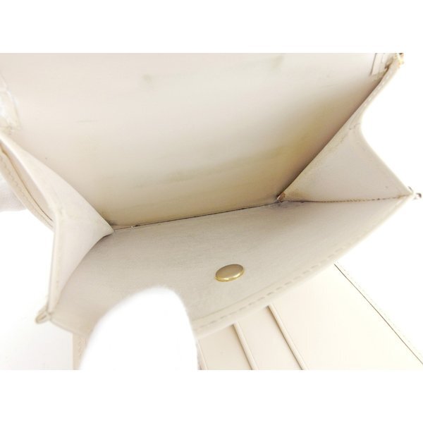 【30%OFFクーポン】カルティエ CARTIER 三つ折り財布 ラブコレクション ベージュ レディース 中古_画像6