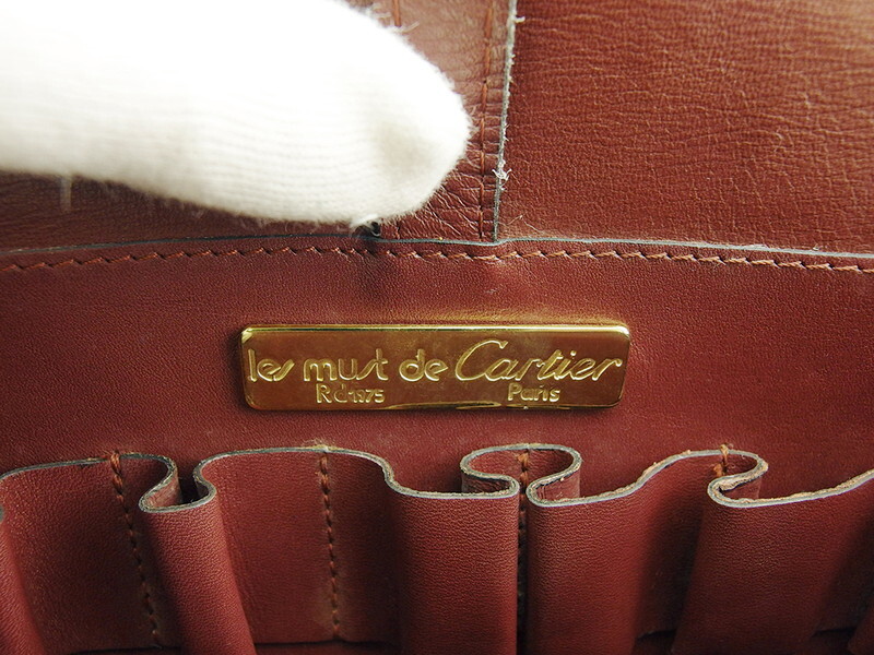 【30%OFFクーポン】カルティエ ショルダーバッグ 斜めがけショルダー バッグ レディース メンズ マストライン Cartier 中古_画像6