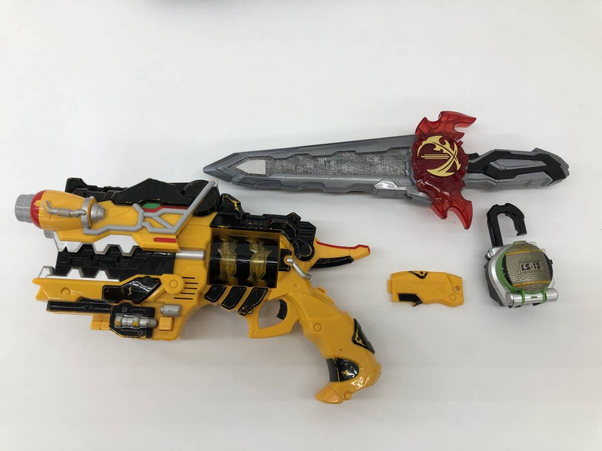 T251121-02O/ 仮面ライダー ドライバー(ベルト) アイテム まとめ エグゼイド 鎧武/ガイム セイバー ネクロム等 ガシャット ロックシード 他_画像6