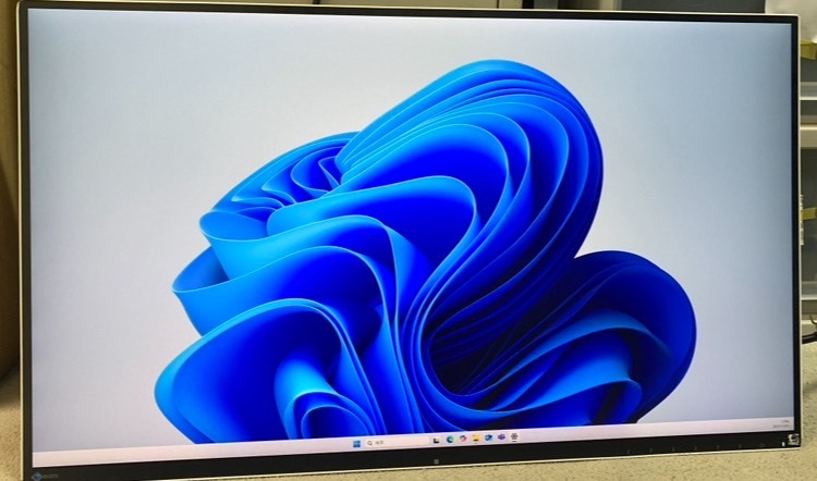 L11052 ● EIZO FLEX Scan EV2750_画像1