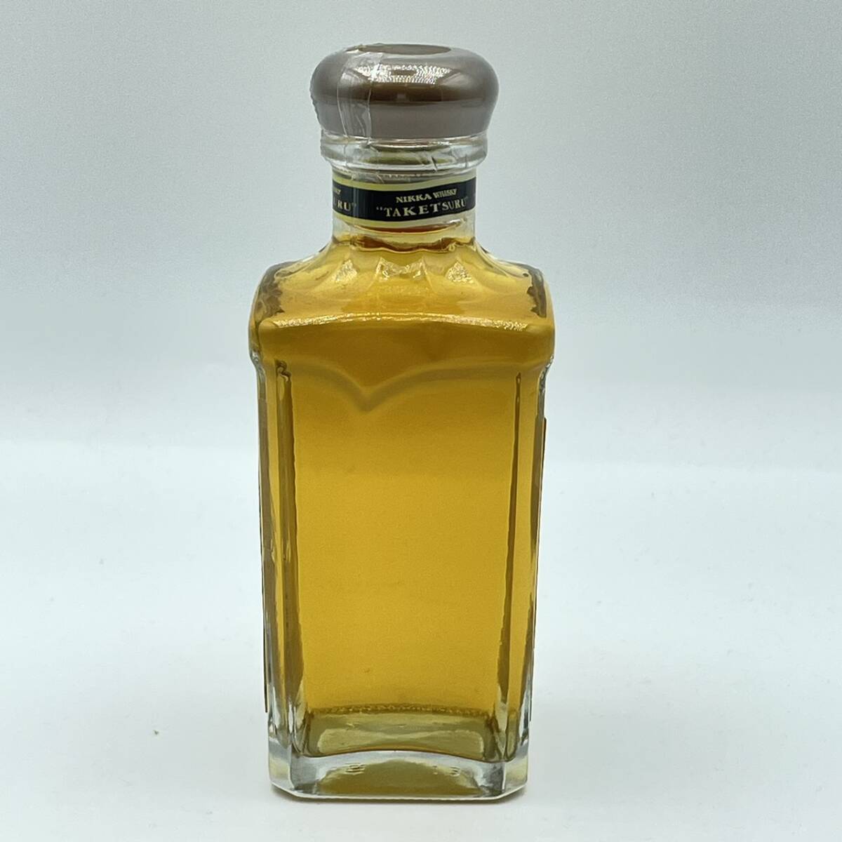 25広/B003359-1/YK4000/K121-415/【千葉県内のみ発送】酒 竹鶴 12年 Pure Malt ピュアモルト NIKKA WHISKY ミニボトル 40% 180ml_画像4