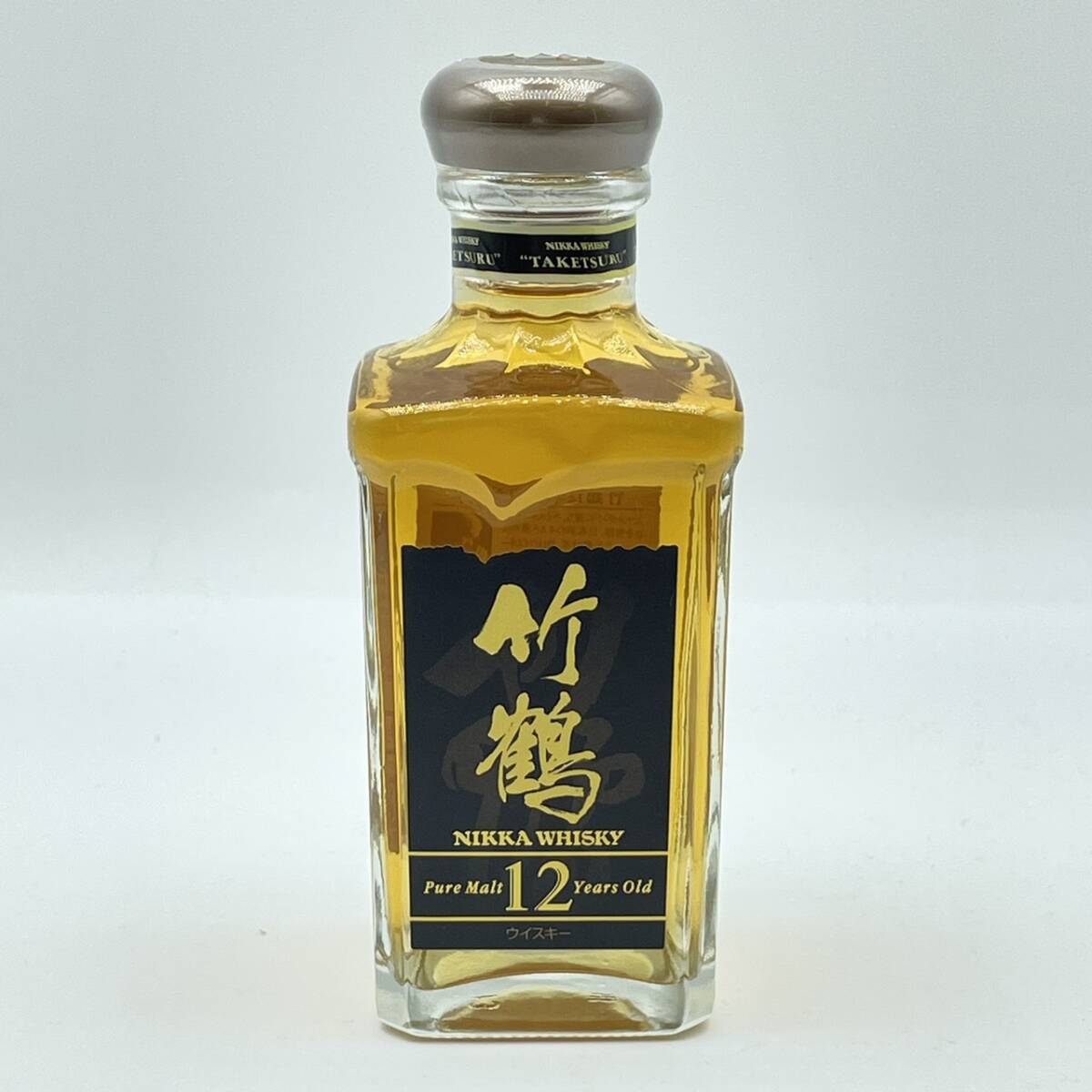 25広/B003359-1/YK4000/K121-415/【千葉県内のみ発送】酒 竹鶴 12年 Pure Malt ピュアモルト NIKKA WHISKY ミニボトル 40% 180ml_画像1