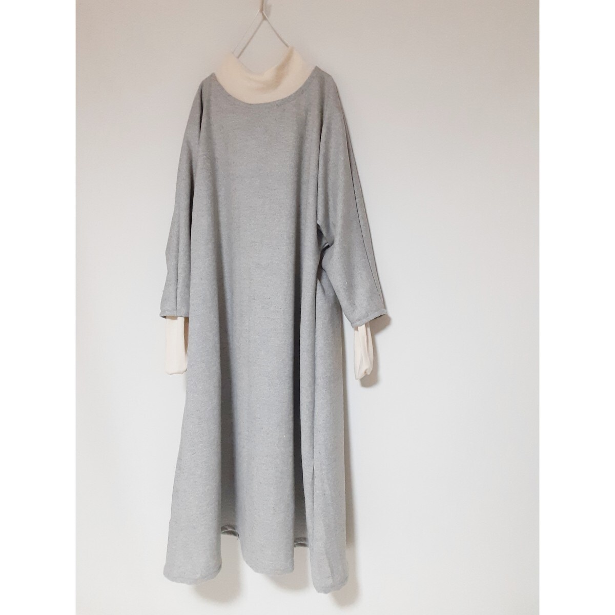 ハンドメイド　大きいsize　シンプル　Aラインワンピース　ライトグレー_画像3