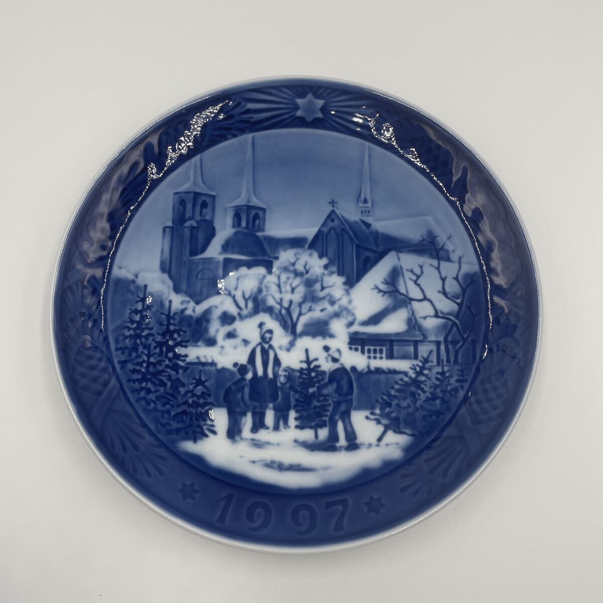 ROYAL COPENHAGEN Royal Copenhagen 1997 тарелка украшение тарелка орнамент тарелка plate подставка посуда синий модный 