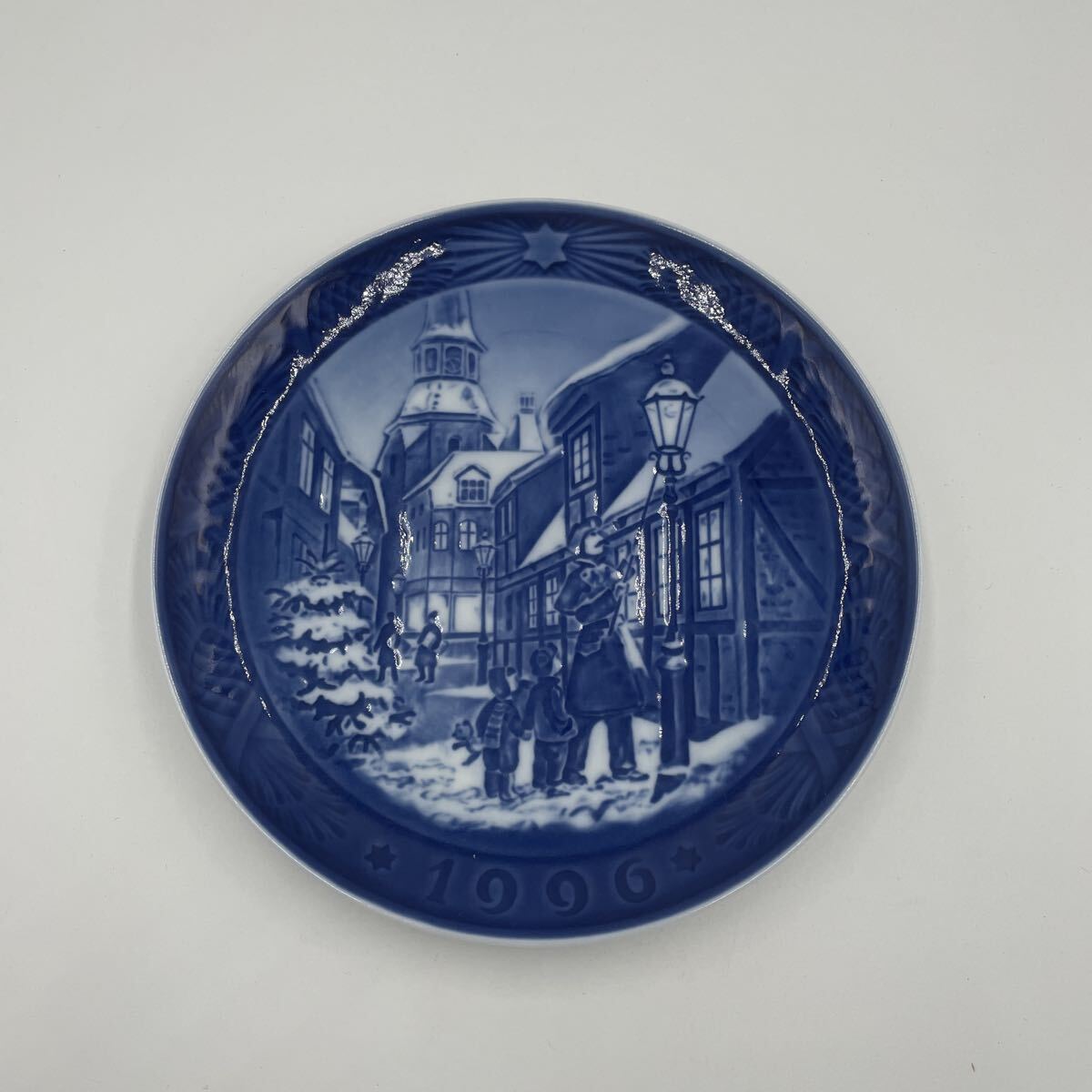 ROYAL COPENHAGEN Royal Copenhagen 1996 тарелка украшение тарелка орнамент тарелка посуда модный коллекция ROYAL COPENHAGEN Royal Copenhagen 1996 тарелка украшение тарелка орнамент тарелка посуда модный коллекция