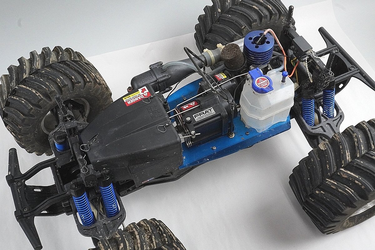 ★ TAMIYA タミヤ 1/8 エンジンRC モンスタートラック テラクラッシャー / タミヤ純正 レシーバー / エンジンなど搭載 【同梱不可】_画像3