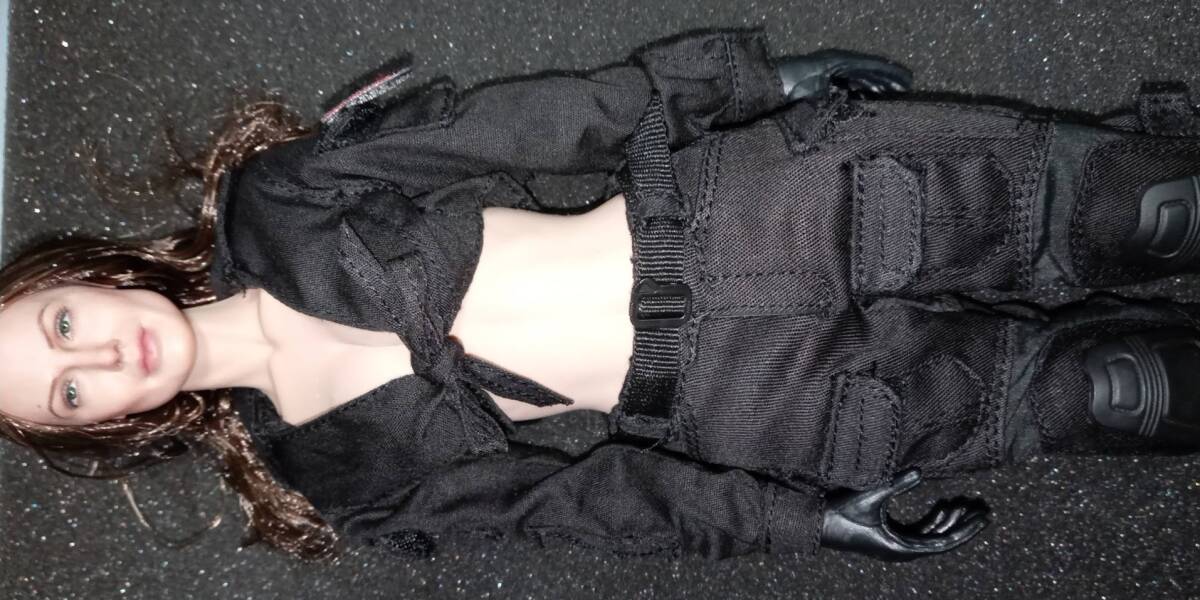 ベリークール(Verycool)　1/6 　フィメール シューター ブラック ver.2 VCF-2029　新品同様_画像4