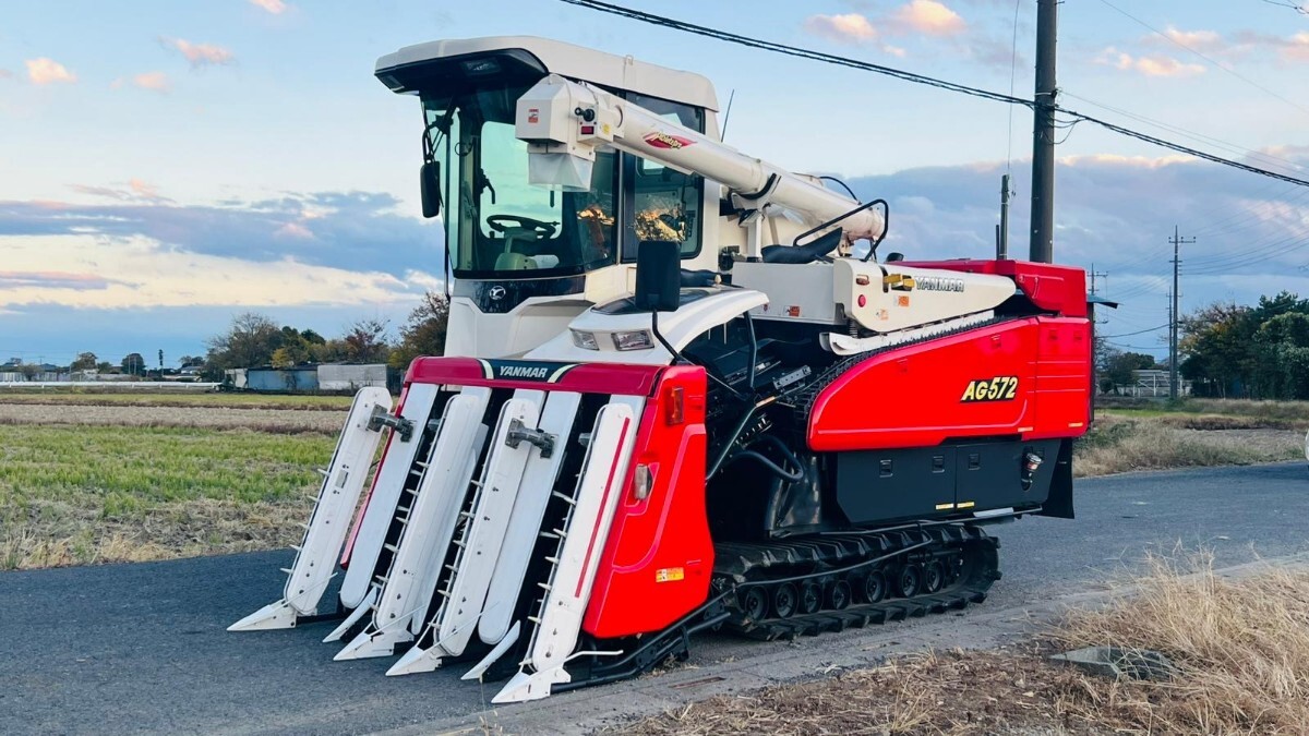■ヤンマー コンバイン ■YANMAR COMBINE ■型式 AG572 ■72馬力 ■5条刈 ■4PC ■アワメータ— 365 H■_画像1