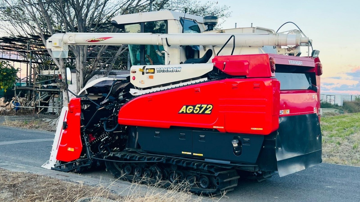 ■ヤンマー コンバイン ■YANMAR COMBINE ■型式 AG572 ■72馬力 ■5条刈 ■4PC ■アワメータ— 365 H■_画像3