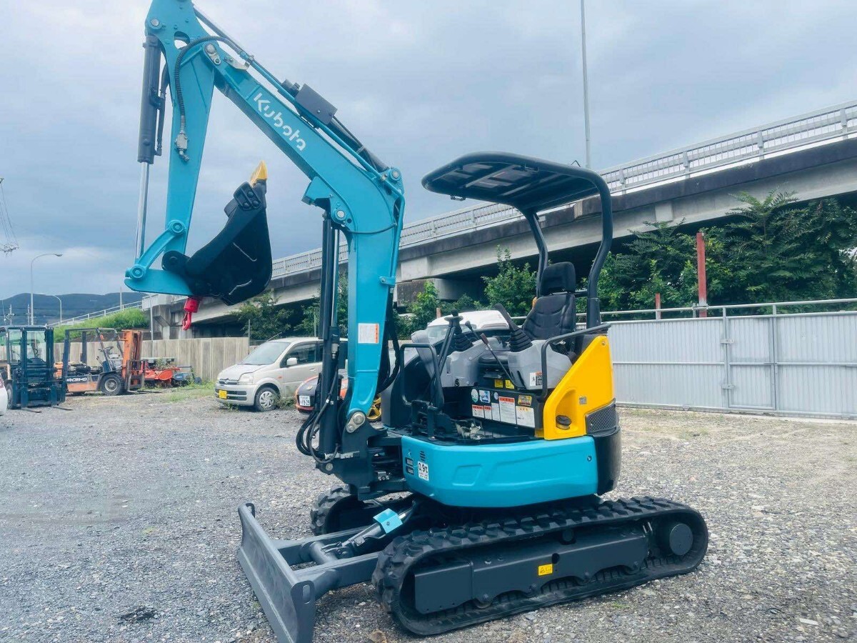 # Kubota KUBOTA #U-30-6 # Mini гидравлический экскаватор ( Mini Yumbo )# механизм масса :2,990kg # машина body масса :2,270Kg # гидравлический трубы # час 1210h #2016 год 