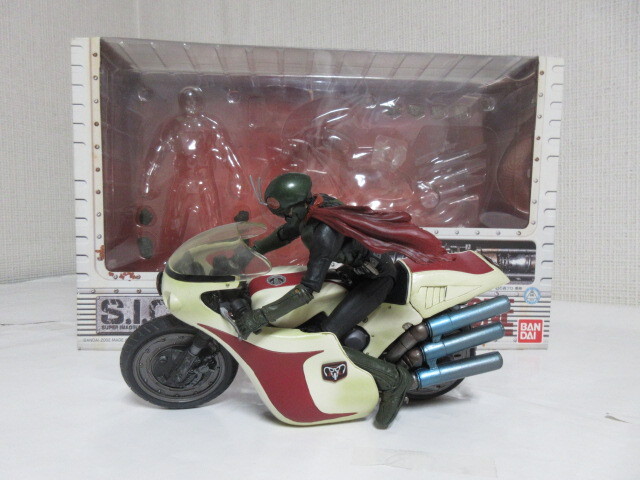 BANDAI Bandai S.I.C Vol.14 Kamen Rider 1 номер & Cyclone выставленный товар BANDAI Bandai S.I.C Vol.14 Kamen Rider 1 номер & Cyclone выставленный товар
