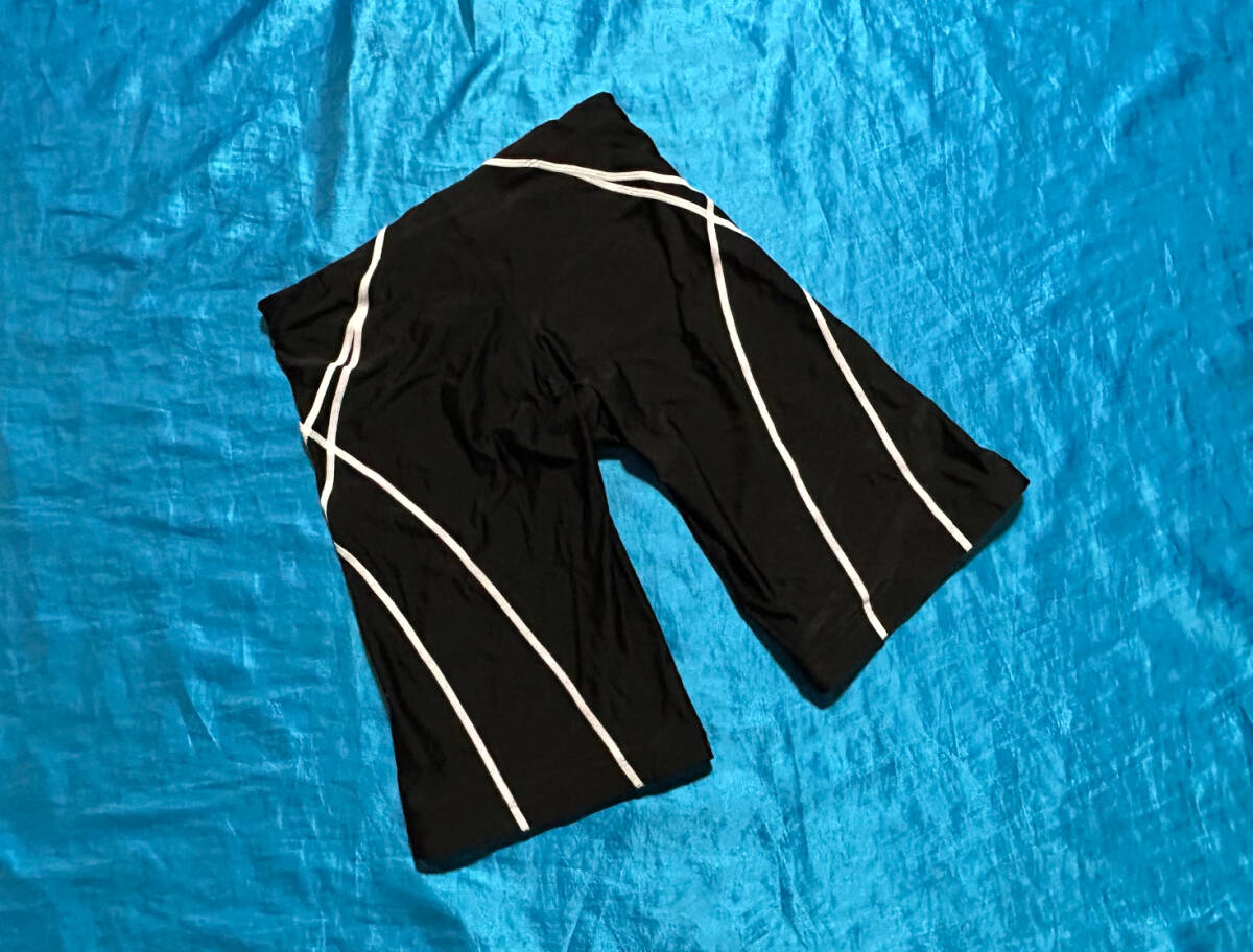 40★*アシックス*asics*スポーツ競泳パンツ*スパッツタイプ*メンズOサイズ*ピタピタ*★_画像3