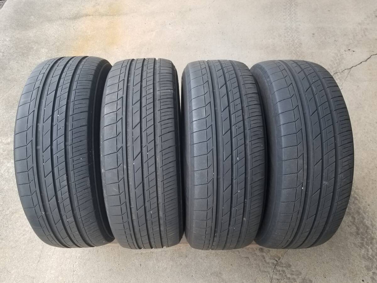 送料込！バリ山：中古 トーヨータイヤ トランパス LUⅡ 215/60R17 中古 4本セット アルファード エスティマ エクストレイル C-HR _画像1