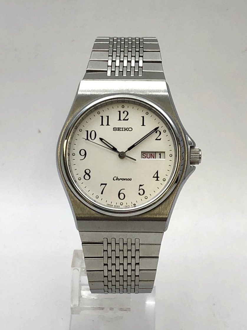 SEIKO/セイコー/Chronos/クロノス/5H23-7D20/3針/デイデイト/シルバー文字盤/シルバーカラー/クォーツ/メンズ腕時計/ジャンク/H053_画像2