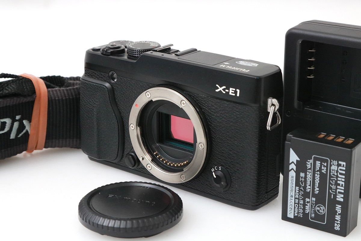 [ вся сумма возвращение денег гарантия ] хорошая вещь l Fuji Film X-E1 корпус черный ( оригинальный с дополнительным аккумулятором ./ сенсор чистка settled ) CA01-M4989-2P2B