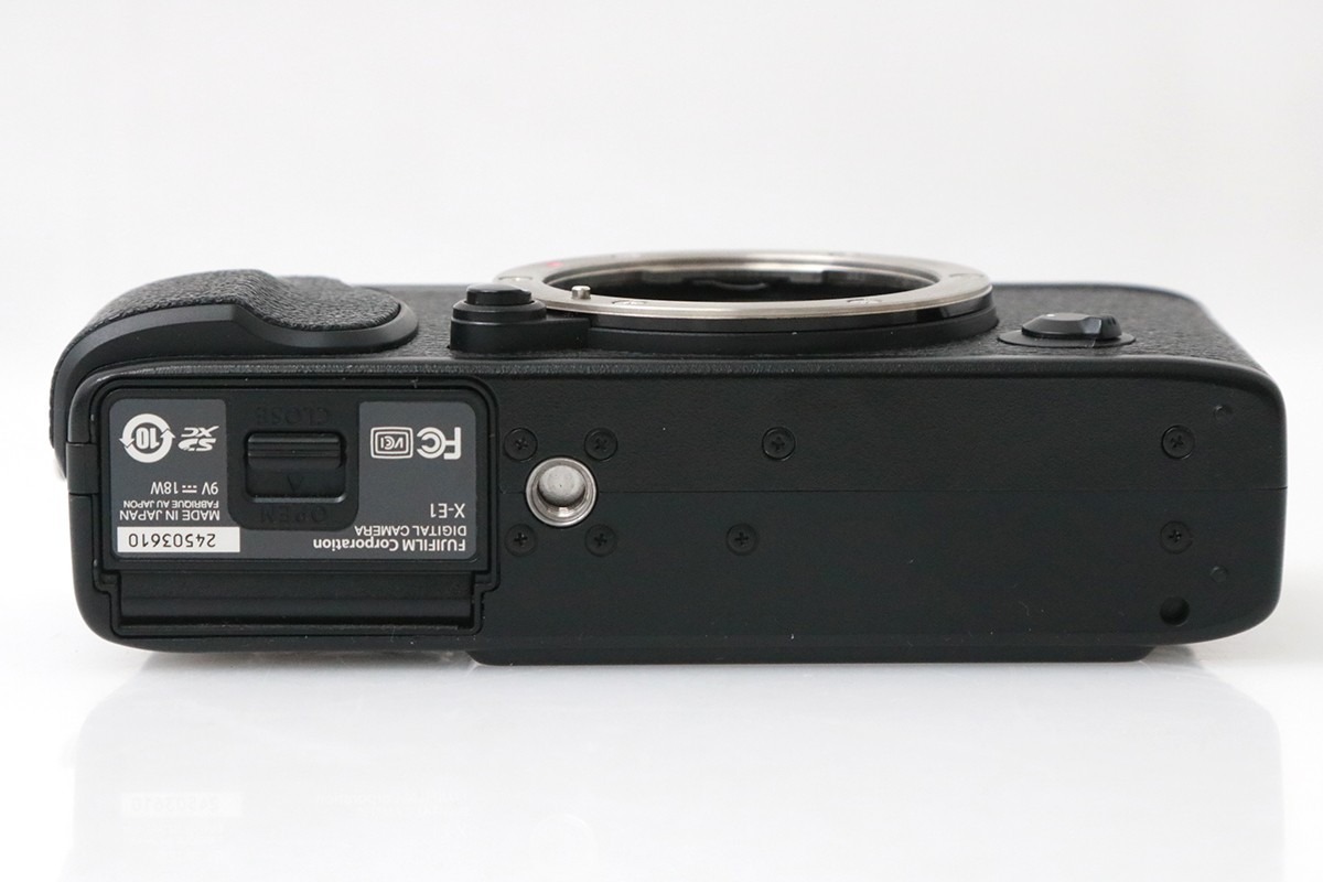[ вся сумма возвращение денег гарантия ] хорошая вещь l Fuji Film X-E1 корпус черный ( оригинальный с дополнительным аккумулятором ./ сенсор чистка settled ) CA01-M4989-2P2B