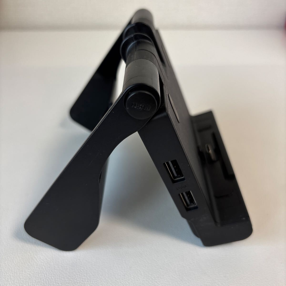 HORI Switch テーブルモード専用 ポータブルUSBハブスタンド Nintendo 充電スタンド NSW-078 フリーストップ式_画像4