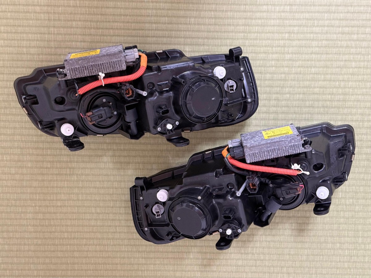 美品 黄ばみ無 NISSAN R34 ER34 HR34 ENR34 BNR34 GT-R GTR 日産 スカイライン 純正 前期 HID ヘッドライト 左右 セット ICHIKOH 1601 ②_画像7
